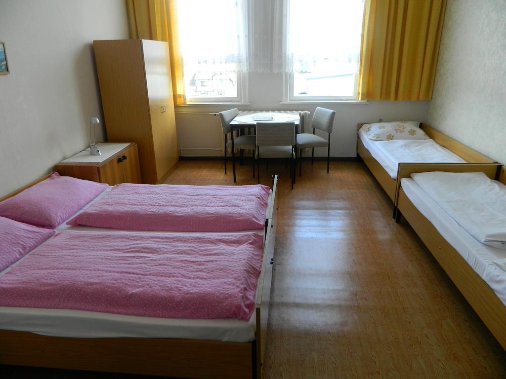 Rennsteighostel Ruhla Δωμάτιο φωτογραφία